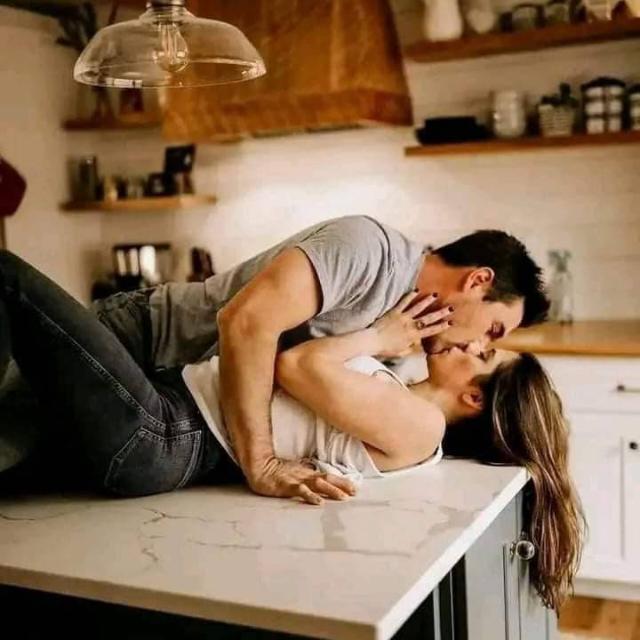 حًبً مًنِ آوٌلَ نِضرهّ